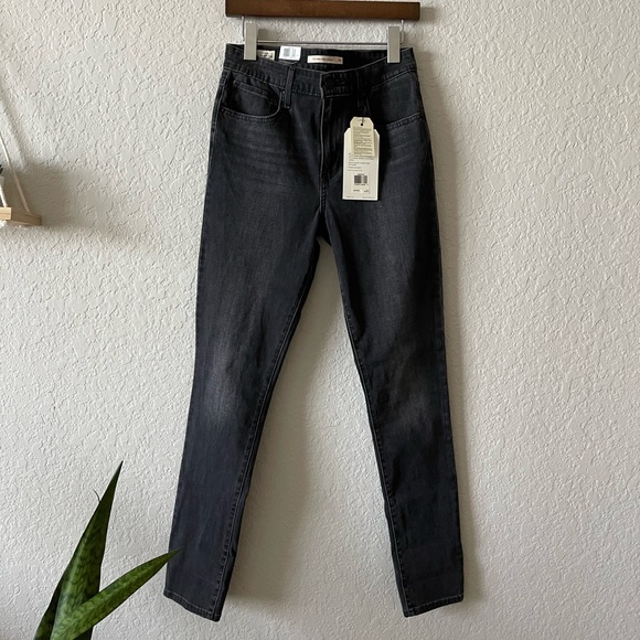 Levi’s 721 High Rise Skinny Jeans - Picture 6 of 7